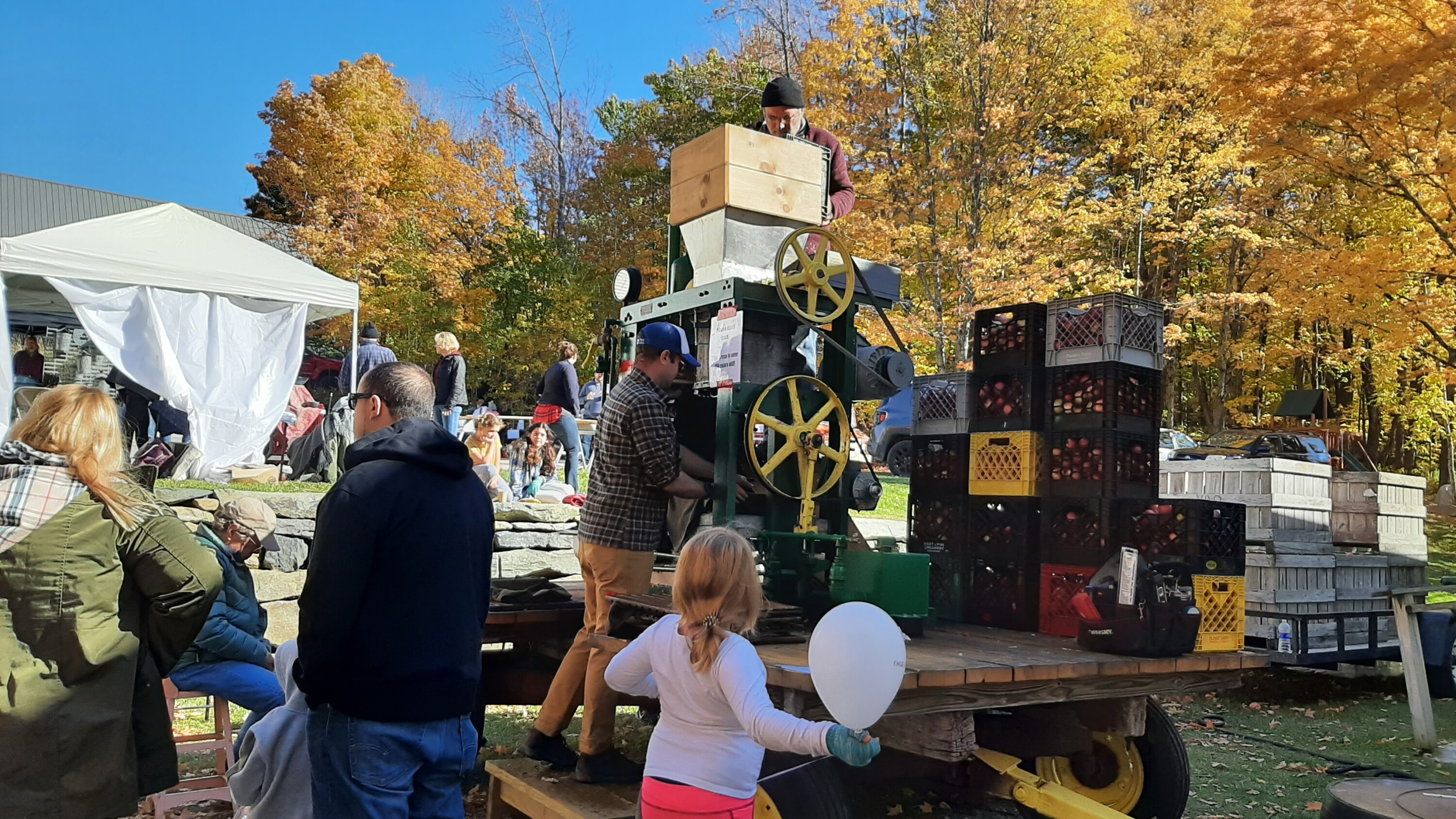 MOUNT HOLLY CIDER DAYS 2023 | OKEMO VALLEY TV
